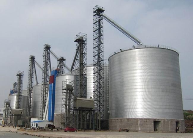 吉州大型钢板库构造参数及水泥储存质量